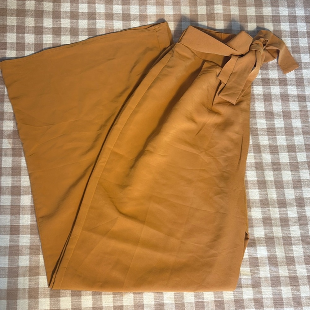 Wide leg Flowy Pants in Mustard yellow by Active USA Size S